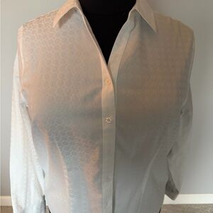 Chico's White Textured Button-Up Blouse